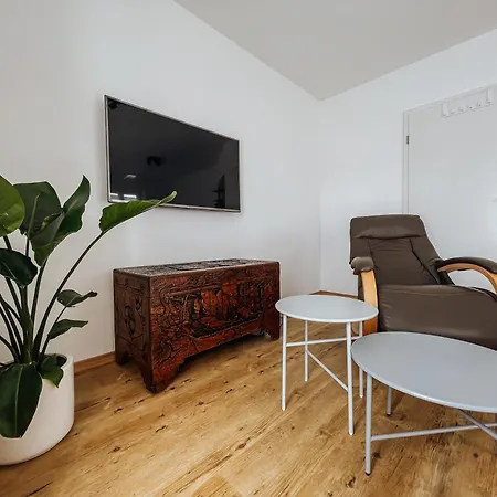 公寓 Schee - Stilvolle & Zentrale Mit Privatparkplatz