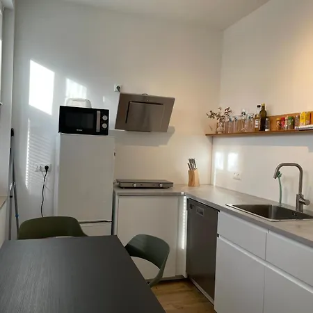 Schee - Stilvolle & Zentrale Mit Privatparkplatz 公寓