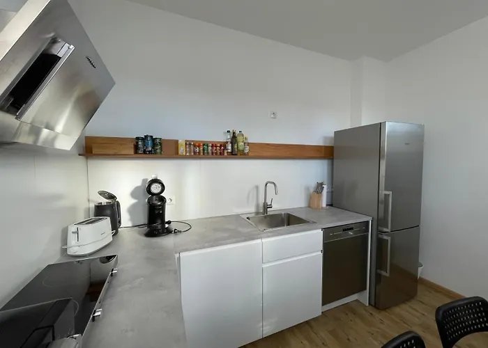 Schee - Stilvolle & Zentrale Mit Privatparkplatz