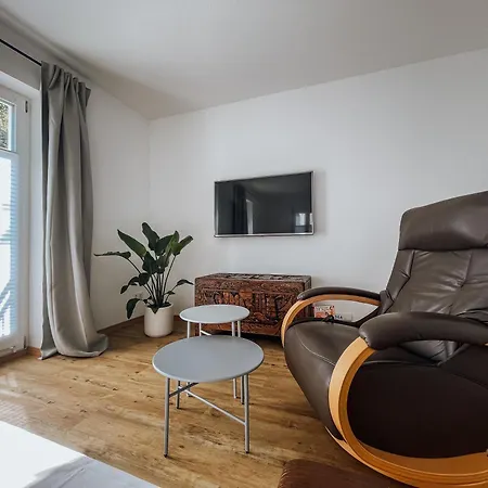 Schee - Stilvolle & Zentrale Mit Privatparkplatz Apartment