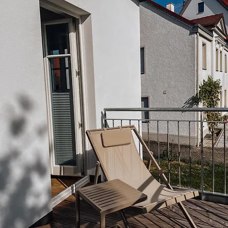 Schee - Stilvolle & Zentrale Mit Privatparkplatz * Noerdlingen