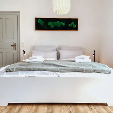Schee - Stilvolle & Zentrale Mit Privatparkplatz Appartement Nördlingen