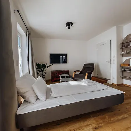 Apartment Schee - Stilvolle & Zentrale Mit Privatparkplatz *