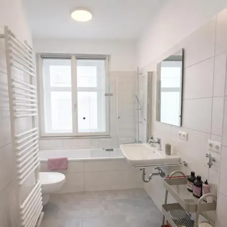 Schee - Stilvolle & Zentrale Mit Privatparkplatz * Noerdlingen