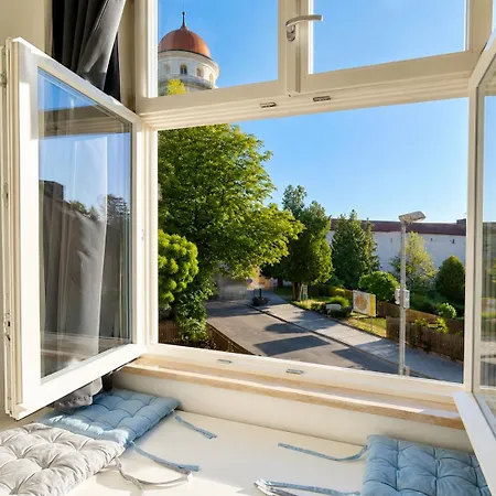 Schee - Stilvolle & Zentrale Mit Privatparkplatz Apartment Noerdlingen