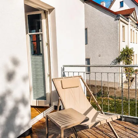 Schee - Stilvolle & Zentrale Mit Privatparkplatz *