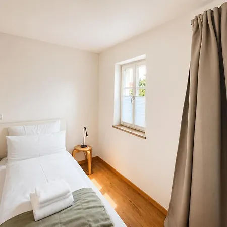 Apartment Schee - Stilvolle & Zentrale Mit Privatparkplatz Noerdlingen