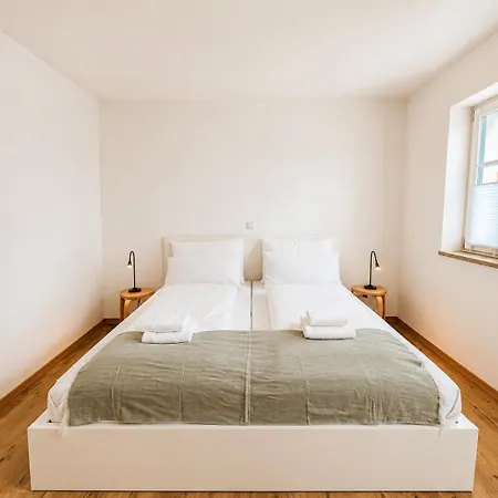 Schee - Stilvolle & Zentrale Mit Privatparkplatz *