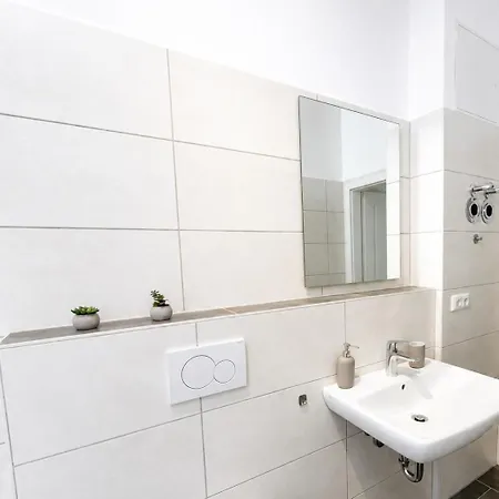 Apartament Schee - Stilvolle & Zentrale Mit Privatparkplatz Nördlingen