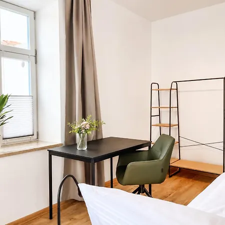 Schee - Stilvolle & Zentrale Mit Privatparkplatz Apartamento *