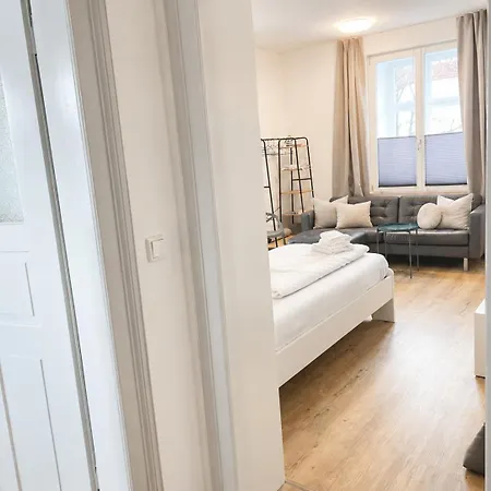 Schee - Stilvolle & Zentrale Mit Privatparkplatz Apartment Noerdlingen