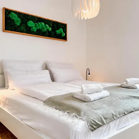 Schee - Stilvolle & Zentrale Mit Privatparkplatz Apartment *