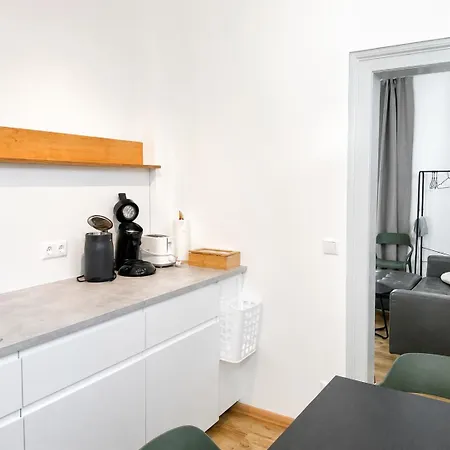 Schee - Stilvolle & Zentrale Mit Privatparkplatz *